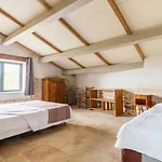 וילה Charming In The Countryside With Swimmingpool