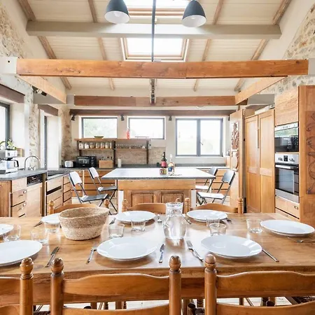 Charming In The Countryside With Swimmingpool Villa *