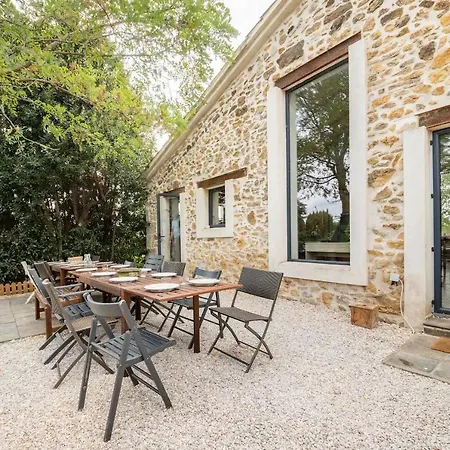Charming In The Countryside With Swimmingpool *